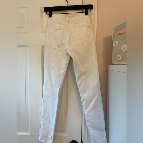 Madewell Maternity Side-Panel Skinny Jeans in Pure White: Adjustable Edition - Picture 11 of 11